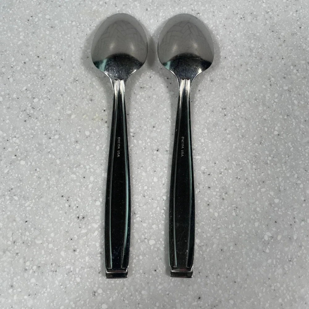 Oneida Satin Shasta Teaspoons Set of 2 Stainless Flatware USA Silverware